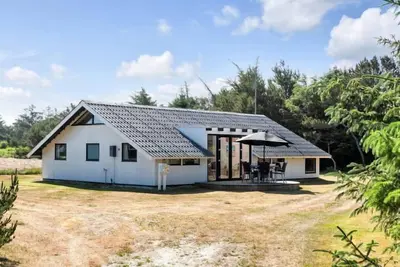 Image de \"Suncica\" - 700m from the sea by Interhome