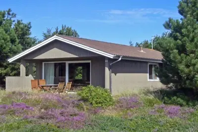 Image de \"Tuovi\" - 800m from the sea by Interhome