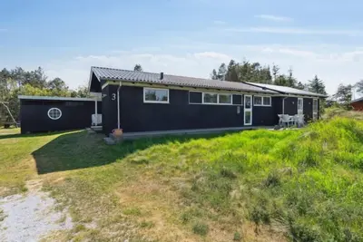 Image de \"Resi\" - 400m from the sea by Interhome