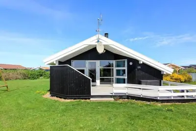Image de \"Tata\" - 750m from the sea by Interhome