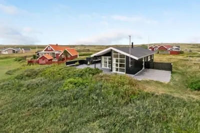Image de \"Arni\" - 150m from the sea by Interhome