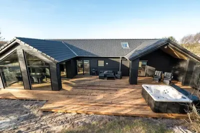 \"Edmond\" - 995m from the sea by Interhome