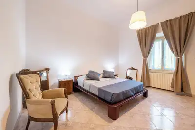 Image de The Fortress is easily accessible by car 2 steps from the historic center