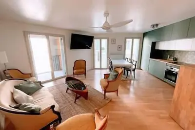 Image de Appartement 3 chambres | Parking privé | Plein Centre