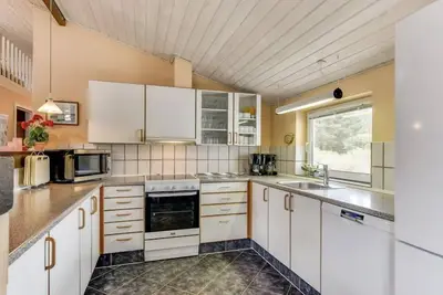 Image de \"Tascha\" - 1. 5km from the sea by Interhome