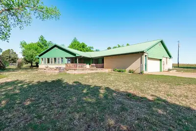 Image de Pickens Ranch-beautiful country home close to town, Osu, golf courses, lakes,