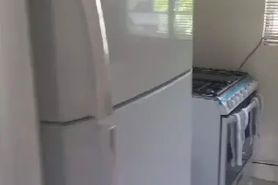 Image de Wifi, Xbox, good place and good location. Free air conditioner. 2 beds.