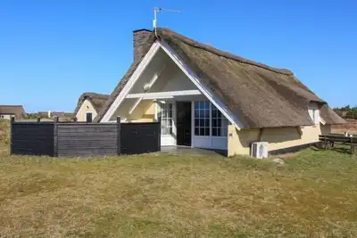 \"Franciska\" - 800m from the sea by Interhome