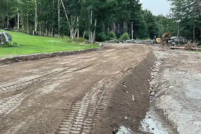 Image de Under construction, 2024 summer! ! ! Abuts the Sunrise Trail! ! ! Book now!