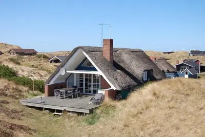 \"Edvard\" - 400m from the sea by Interhome