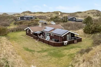 Image de \"Larisa\" - 250m from the sea by Interhome