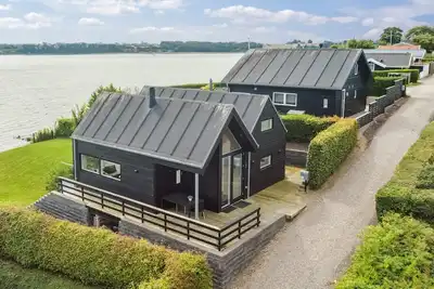 Image de \"Reinhard\" - 50m from the sea by Interhome