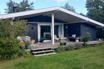 Image de \"Menard\" - 400m from the sea by Interhome