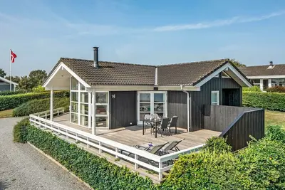 Image de \"Maj\" - 150m from the sea by Interhome