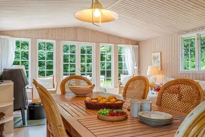 Image de \"Tineke\" - 200m from the sea by Interhome