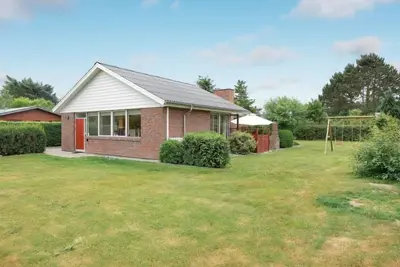 Image de \"Birge\" - 200m from the sea by Interhome