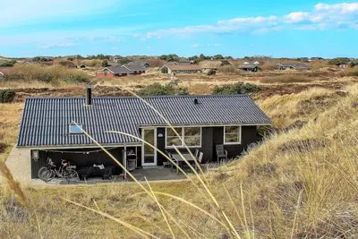 Image de \"Vika\" - 600m from the sea by Interhome