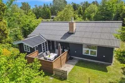 Image de \"Oiva\" - 450m from the sea by Interhome