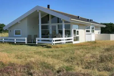 Image de \"Ferdine\" - 1. 5km from the sea by Interhome