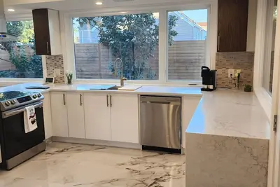 Image de Luxurious new home for dreamers