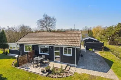 Image de \"Anisa\" - 400m from the sea by Interhome