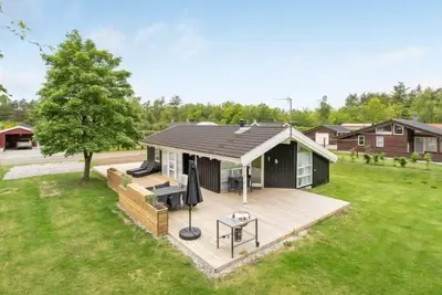 Image de \"Clari\" - 500m from the sea by Interhome