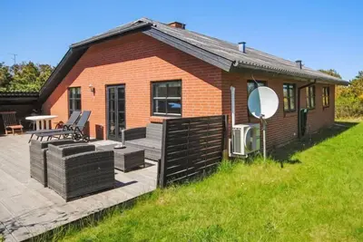 Image de \"Duco\" - 300m from the sea by Interhome