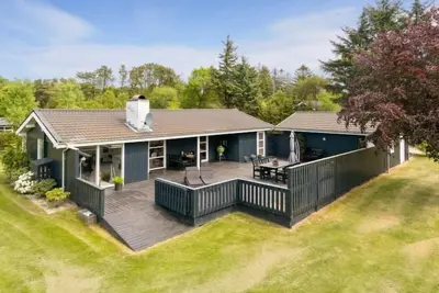 Image de \"Clarabelle\" - 700m from the sea by Interhome