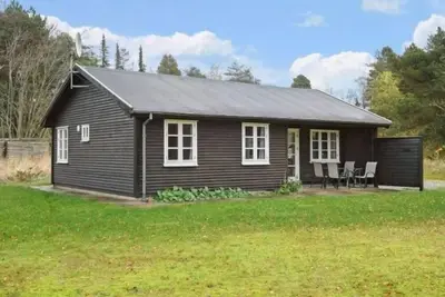 Image de \"Ingalise\" - 500m from the sea by Interhome