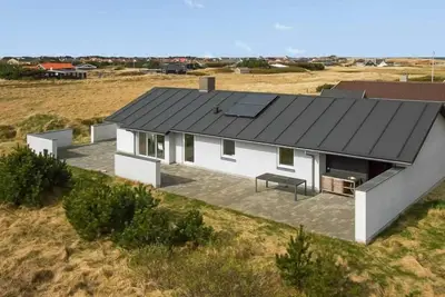 Image de \"Hornbogi\" - 300m from the sea by Interhome