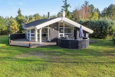 Image de \"Siegrid\" - 250m from the sea by Interhome