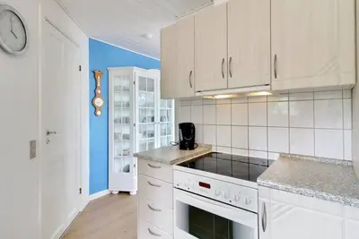 Image de \"Flora\" - 150m from the sea by Interhome