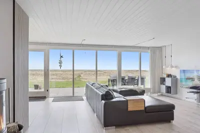 Image de \"Helja\" - 125m from the sea by Interhome