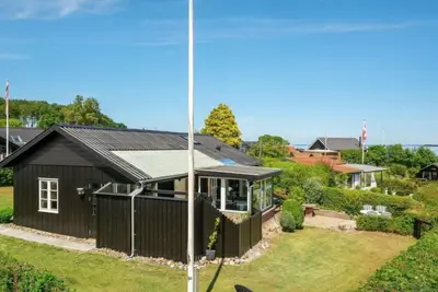 Image de \"Eleonora\" - 250m from the sea by Interhome