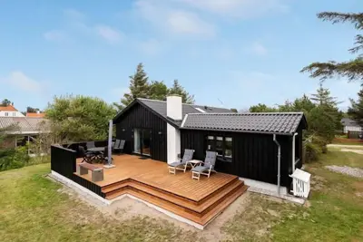 Image de \"Bedri\" - 800m from the sea by Interhome