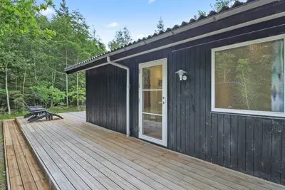 Image de \"Chrissie\" - 150m from the sea by Interhome