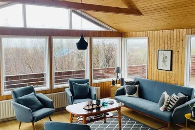 Image de Golden Circle: Spacious & Cozy with a hot tub! \n