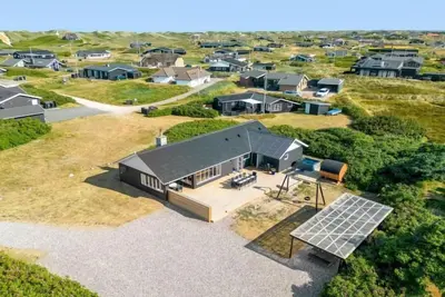 Image de \"Hillevi\" - 200m from the sea by Interhome