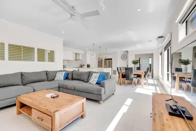 Image de Your Dream Getaway Awaits! Escape to Paradise in Our Stunning Holiday House!