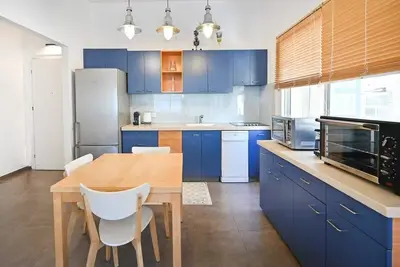 Image de Dizengoff Area 2br by HolyGuest