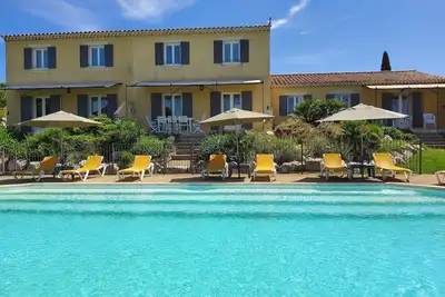 Image de Mas du Barroux Gîte Paradizu *** vue sur les Alpilles