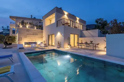Image de Modern Villa Callista - 3 bedroom luxury villa