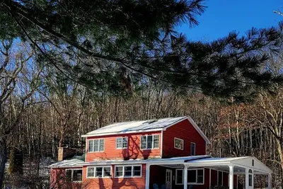 Hannah's Birch Farm 10 Min. to Gore Ski Mt. Cozy, Spacious, Farmhouse with Views