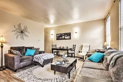 Image de Private Balcony and Downtown City View