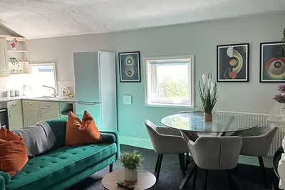 Image de Stylish 2br Home w/ Parking Walk to Utilita Arena