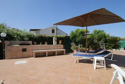 Image de Nice Villa, 2 Minutes to the Beach, Large Terrace, 2 Bedrooms, Wi-fi, A/C