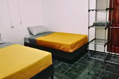 Comodidad en el centro de Quepos, cerca de Manuel Antonio