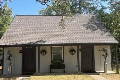 Image de Cottage just 30 minutes from Texas A&M, 15 minutes from Premiere baseball field