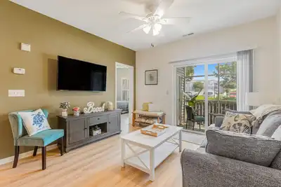 Image de Villas at Bay Crossing - perfectly appointed with pool & patio - beaches nearby