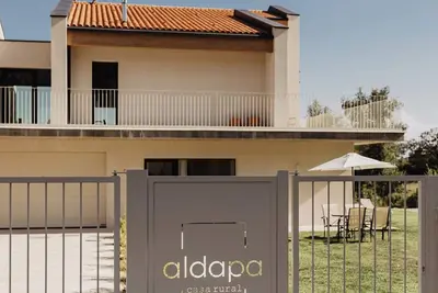 Image de Casa en Rioja Alavesa con Jardin, Barbacoa y Parking Privado